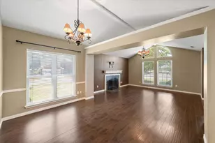 4209 Worth Forest Dr, Arlington, TX 76016 - Photo 10