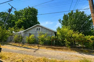 110 N Marlborough Ave, Dallas, TX 75208 - Photo 2