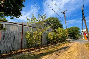 110 N Marlborough Ave, Dallas, TX 75208 - Photo 4