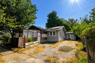 110 N Marlborough Ave, Dallas, TX 75208 - Photo 1