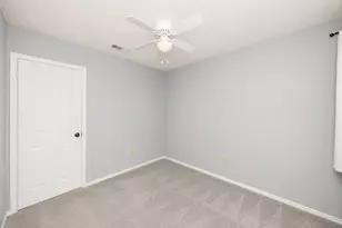 2927 Peninsula Way, Carrollton, TX 75007 - Photo 20