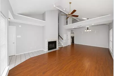 2927 Peninsula Way, Carrollton, TX 75007 - Photo 2