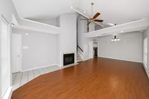 2927 Peninsula Way, Carrollton, TX 75007 - Photo 2