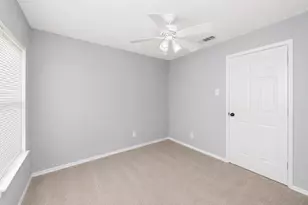 2927 Peninsula Way, Carrollton, TX 75007 - Photo 18