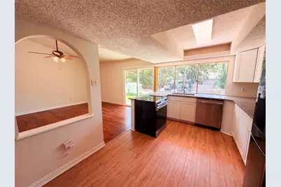414 Meadowhill Drive, Garland, TX 75043 - Photo 2