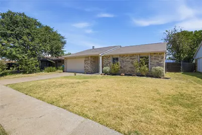 5661 Pearce Street, The Colony, TX 75056 - Photo 4