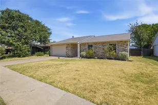5661 Pearce St, The Colony, TX 75056 - Photo 4