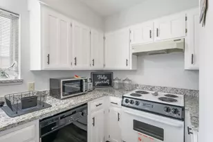 2114 Valleywood Dr, Arlington, TX 76013 - Photo 8
