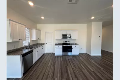 1720 Escondido Drive, Fort Worth, TX 76052 - Photo 2