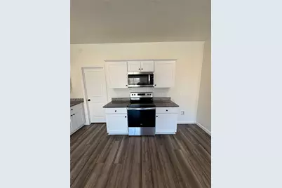 1720 Escondido Drive, Fort Worth, TX 76052 - Photo 4