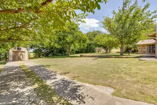 14 Arthur Dr, Edgecliff Village, TX 76134 - Photo 38