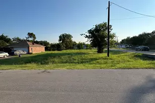 600 E Buffalo St, Forney, TX 75126 - Photo 2