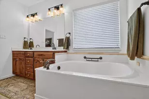 2201 Kaitlyn Dr, Weatherford, TX 76087 - Photo 28
