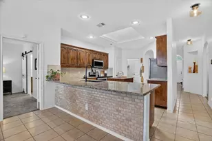 2201 Kaitlyn Dr, Weatherford, TX 76087 - Photo 6