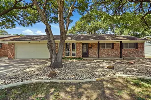 5709 Starlight Dr, Haltom City, TX 76117 - Photo 1