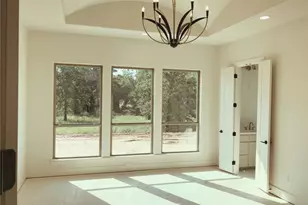 1009 Old Oaks Ct, Weatherford, TX 76087 - Photo 6