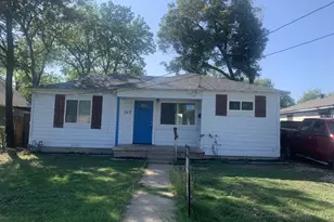 517 Hawthorne St, Irving, TX 75061 - Photo 1