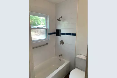 517 Hawthorne Street, Irving, TX 75061 - Photo 4