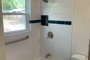 517 Hawthorne St, Irving, TX 75061 - Photo 4