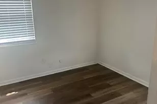 517 Hawthorne St, Irving, TX 75061 - Photo 10