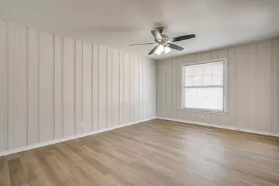 204 W Northern Avenue, Saginaw, TX 76179 - Photo 8