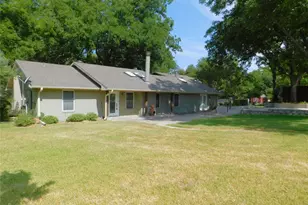 897 John George Ln, Sanger, TX 76266 - Photo 2