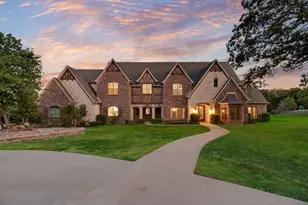 685 Knob Hill Ct, Argyle, TX 76226 - Photo 2
