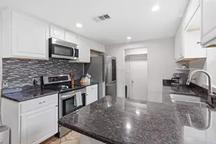 1104 Monterrey St, Bedford, TX 76022 - Photo 18