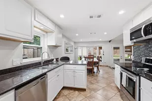 1104 Monterrey St, Bedford, TX 76022 - Photo 20