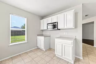 4300 Larry Don Ln, Waco, TX 76708 - Photo 10