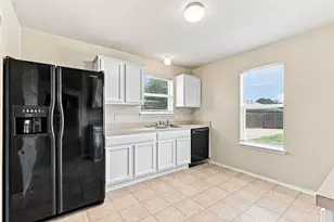 4300 Larry Don Ln, Waco, TX 76708 - Photo 8