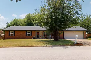 3308 Bogota St, Athens, TX 75752 - Photo 1