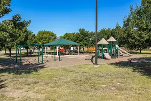 1408 Mesa Crest Dr, Fort Worth, TX 76052 - Photo 24