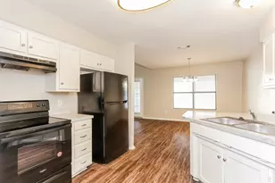 6000 Lavaca Dr, Arlington, TX 76018 - Photo 6