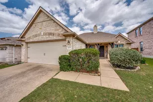 2677 Calmwater Dr, Little Elm, TX 75068 - Photo 2