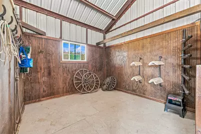 1155 Horsemans Drive, Stephenville, TX 76401 - Photo 16