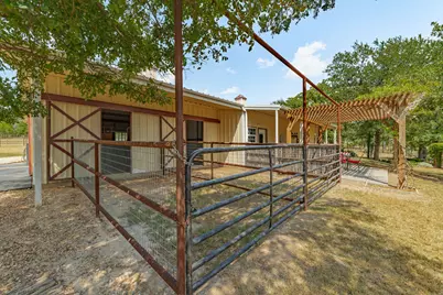 1155 Horsemans Drive, Stephenville, TX 76401 - Photo 20