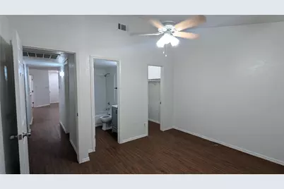 415 Liberty Place, Grand Prairie, TX 75052 - Photo 10