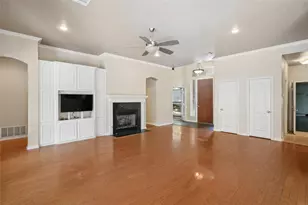 43192 Fringewood Dr, Whitney, TX 76692 - Photo 4