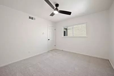 2706 Creek Wood Court, Carrollton, TX 75006 - Photo 20