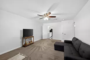 2509 W Oakdale Rd, Irving, TX 75060 - Photo 16