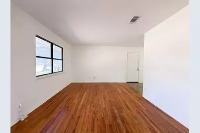 2609 Brockbank Drive, Irving, TX 75062 - Photo 6