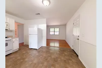 2609 Brockbank Drive, Irving, TX 75062 - Photo 8