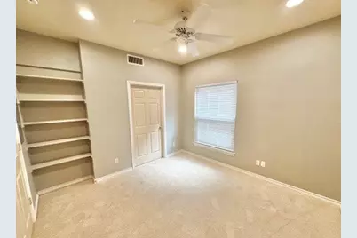 631 Texas Street, Denton, TX 76209 - Photo 10