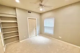 631 Texas St, Denton, TX 76209 - Photo 10