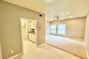 631 Texas St, Denton, TX 76209 - Photo 2