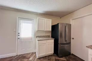 1418 Mill Branch Dr, Garland, TX 75040 - Photo 4