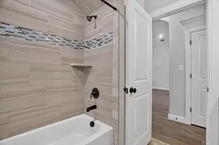 3335 White Horse Dr, Granbury, TX 76049 - Photo 16