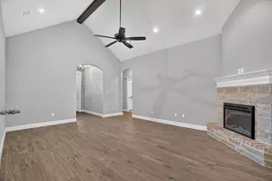 3335 White Horse Dr, Granbury, TX 76049 - Photo 4