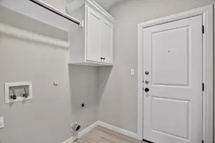 3335 White Horse Dr, Granbury, TX 76049 - Photo 6